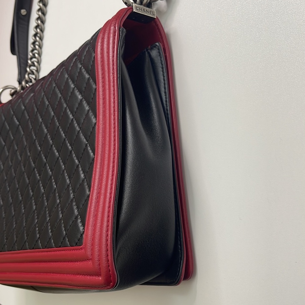 Chanel Lambskin Quilted Large Boy Bag flap, Black with Red piping - Picture 10 of 15